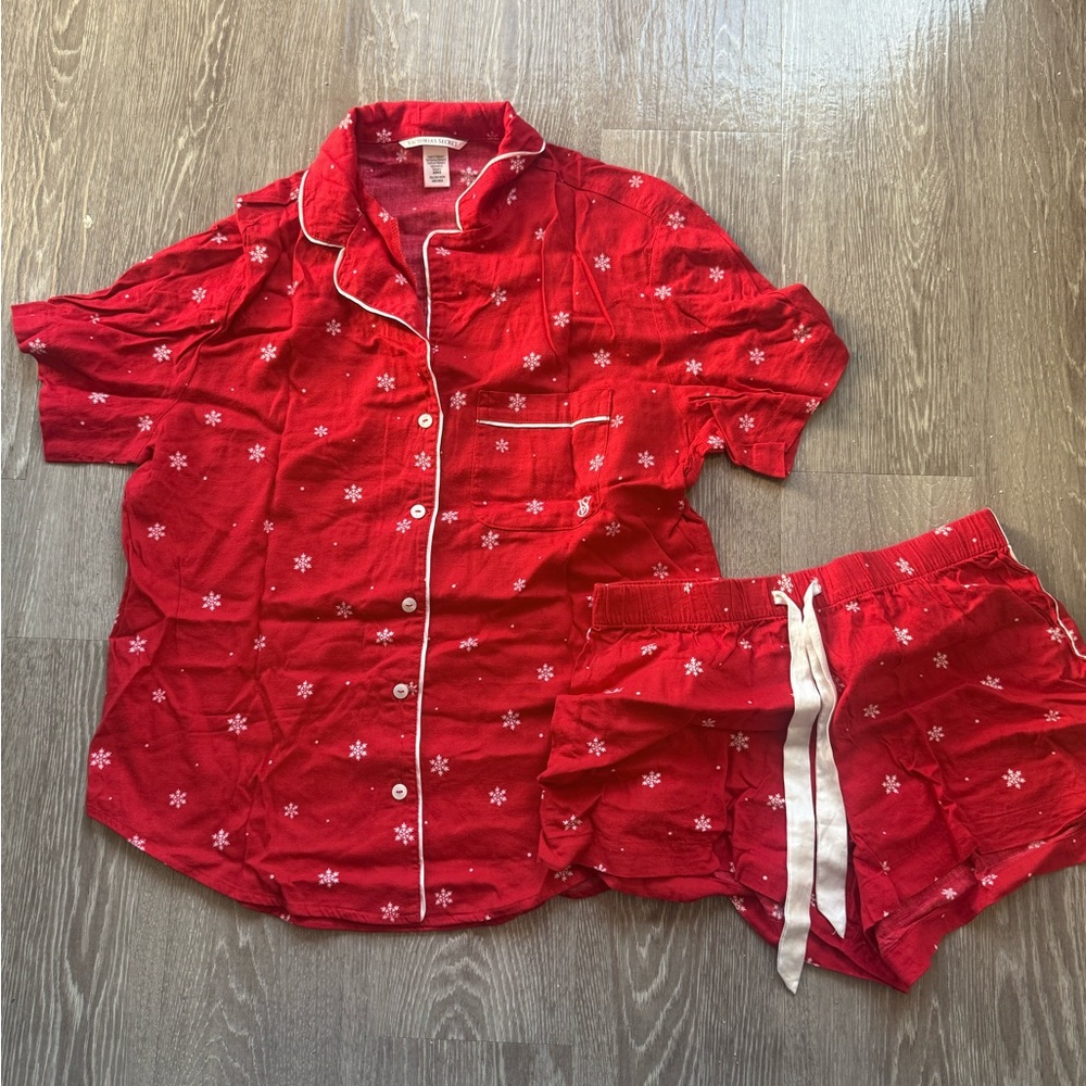 Victoria's Secret Red Short Sleeve & Shorts PJ pajama set xs